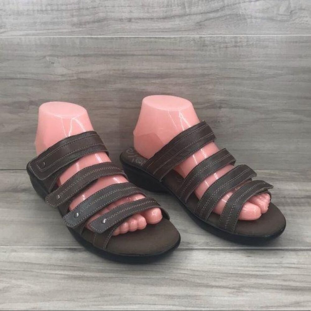 Propet Sandals Women's 7 Brown Leather Hook and Loop Slip On Strappy Shoes